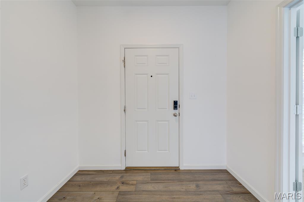 180 Windfall Way Eureka, MO 63025 - Photo 3 of 75