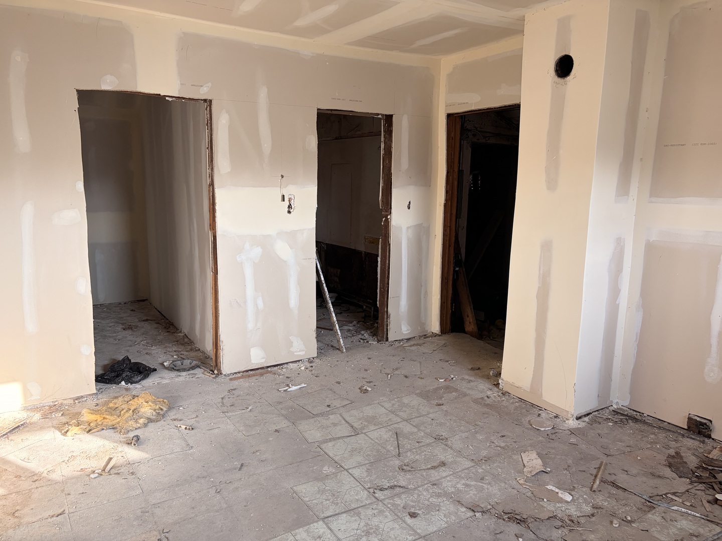1901 Chicago Road Chicago Heights, IL 60411 - Photo 13 of 20 an empty room with closet