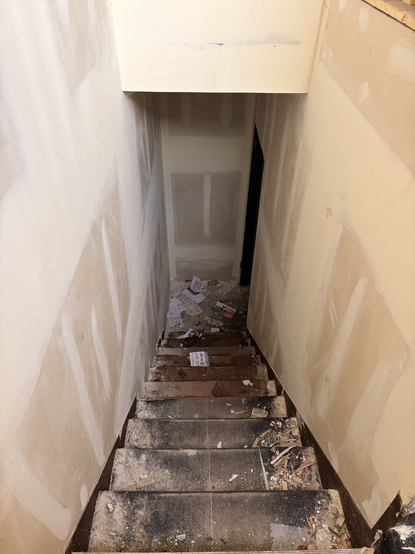 1901 Chicago Road Chicago Heights, IL 60411 - Photo 4 of 20 a view of a entryway door of the house