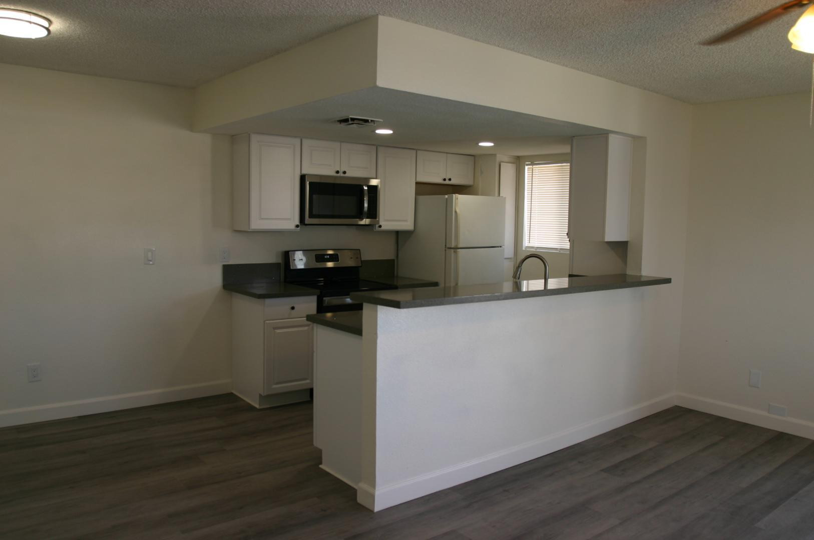 860 East Brown Road, Unit 7 Mesa, AZ 85203 - Photo 10 of 35 Photo #2