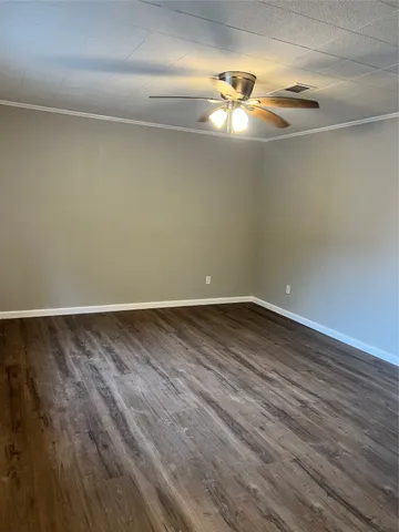 $699 | 120 Charles Barker Avenue, Unit 14, Cleveland, TX 77327