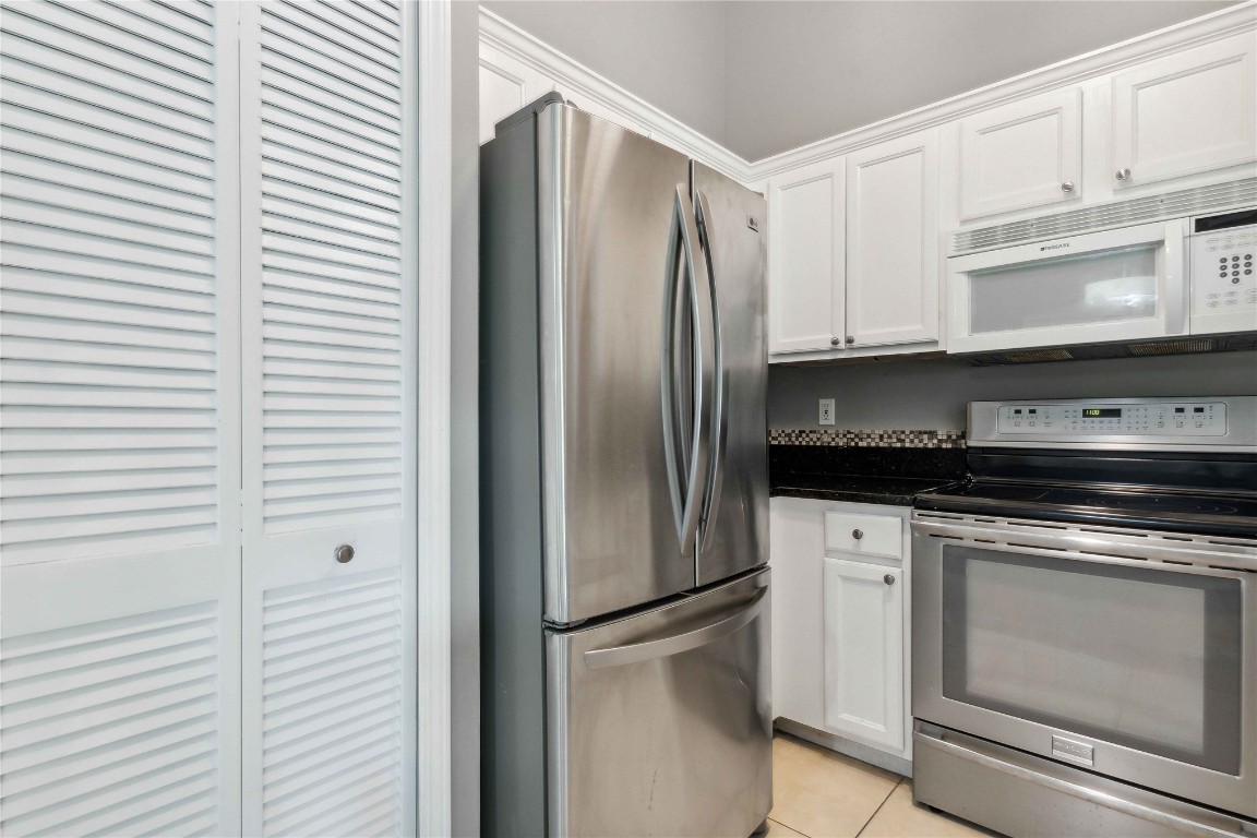 1601 Nectarine Street Fernandina Beach, FL 32034 - Photo 4 of 20