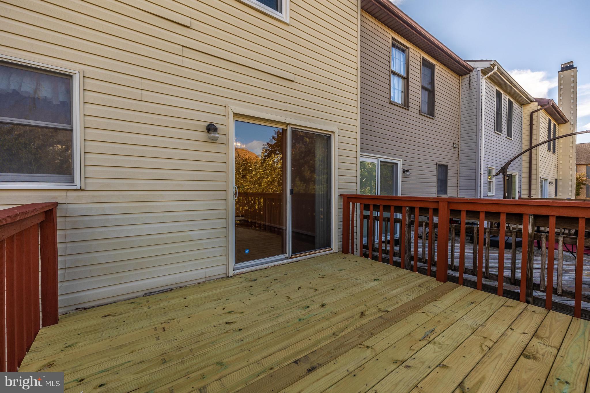 21 Victoria Square Frederick, MD 21702 - Photo 54 of 66 Porch