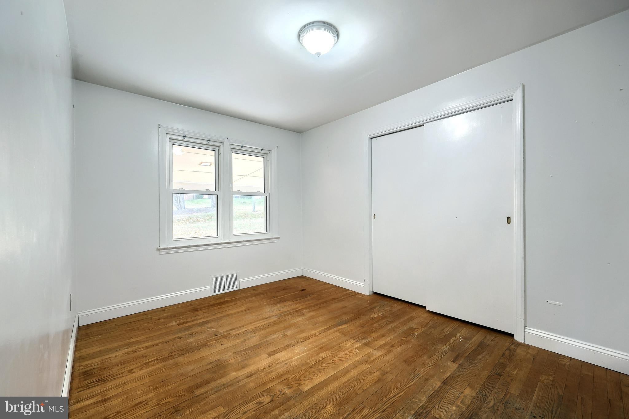 1152 Glendale Road York, PA 17403 - Photo 28 of 42 Gallery Image 28