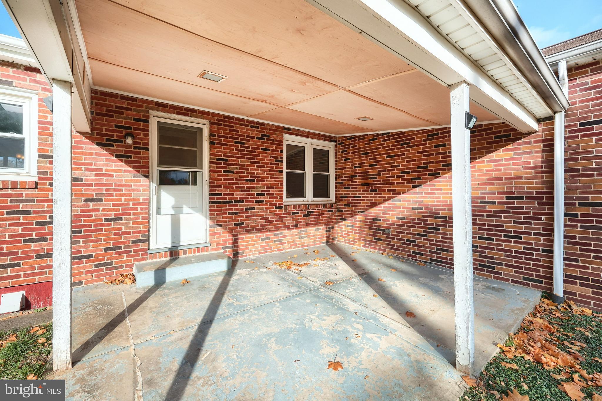 1152 Glendale Road York, PA 17403 - Photo 7 of 42 Gallery Image 7