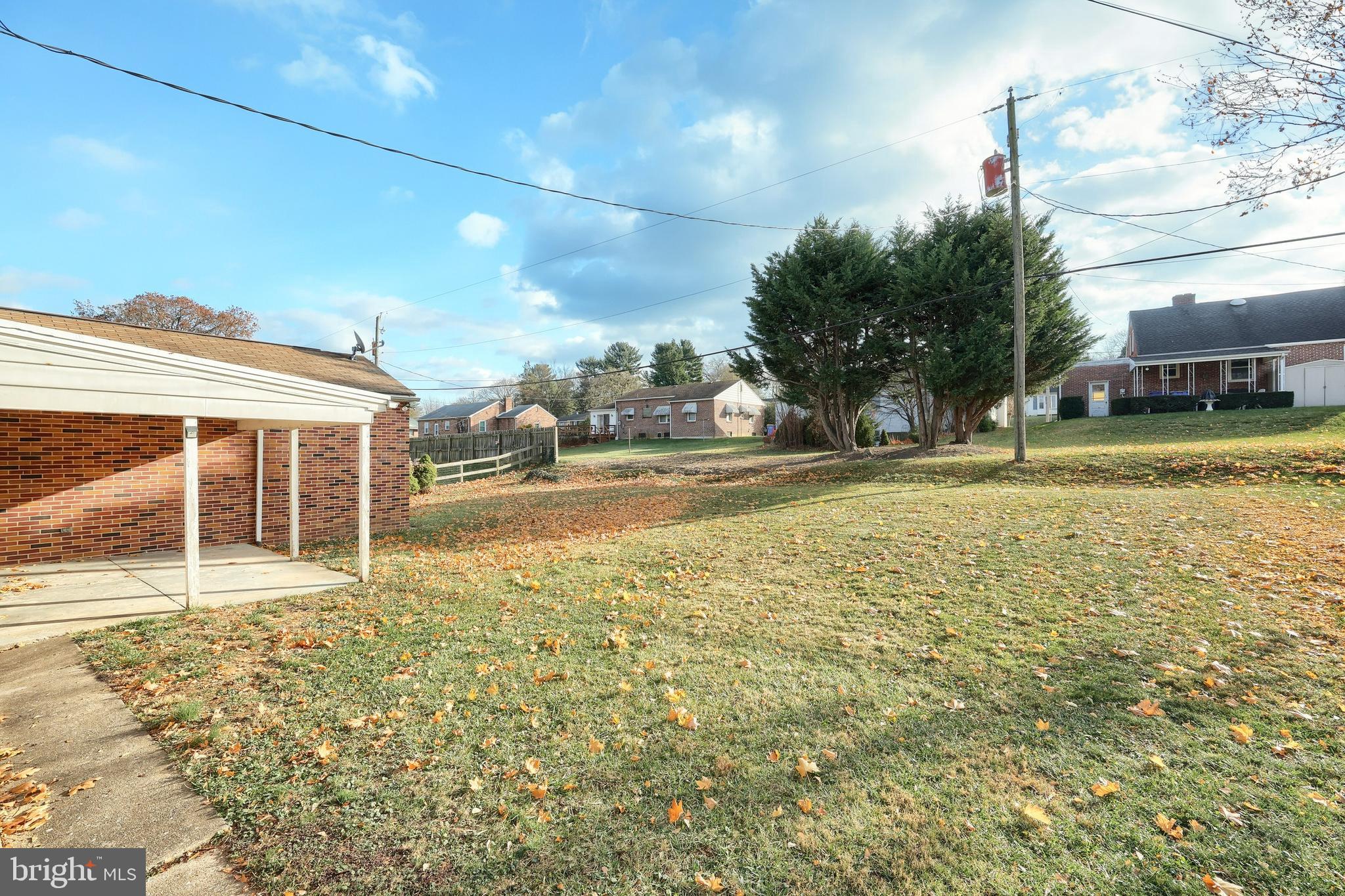 1152 Glendale Road York, PA 17403 - Photo 9 of 42 Gallery Image 9