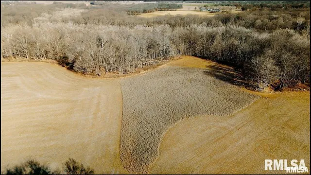 $840,000 | 500-n 300 East E Road, Oconee, IL 62553