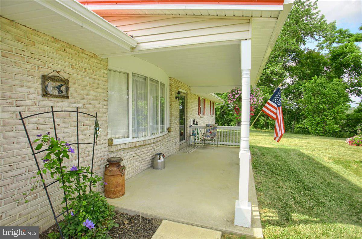 12 Long Road Newville, PA 17241 - Photo 4 of 28 Gallery Image 4