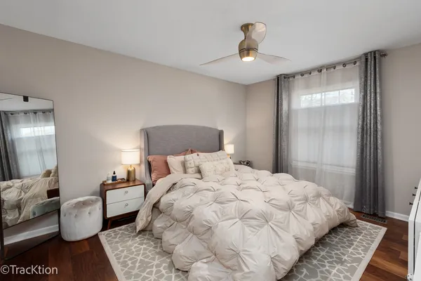 $279,900 | 1147 Middlebury Lane, Unit B1, Wheeling, IL 60090