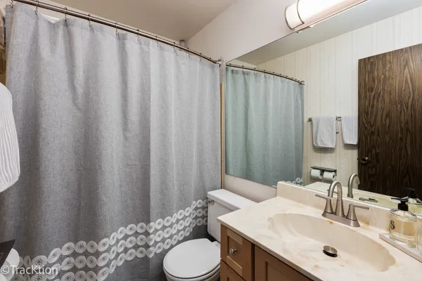 $279,900 | 1147 Middlebury Lane, Unit B1, Wheeling, IL 60090