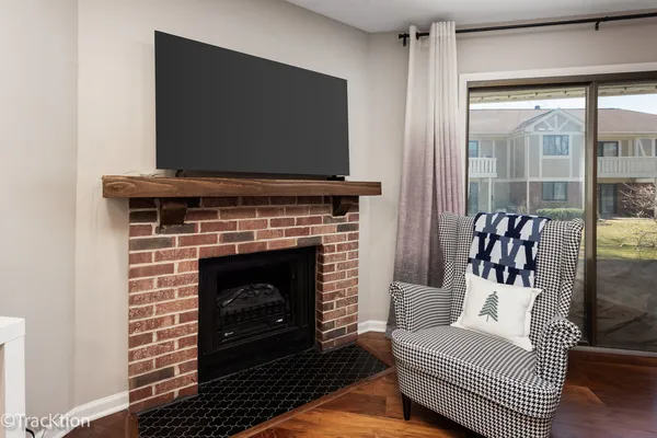 $279,900 | 1147 Middlebury Lane, Unit B1, Wheeling, IL 60090