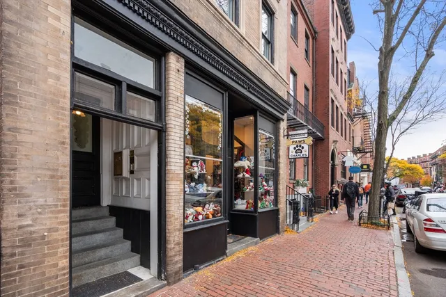 $9,000 | 123 Charles Street, Unit 3, Boston, MA 02114