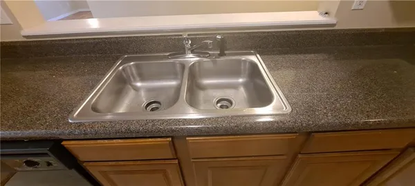a close view of sink