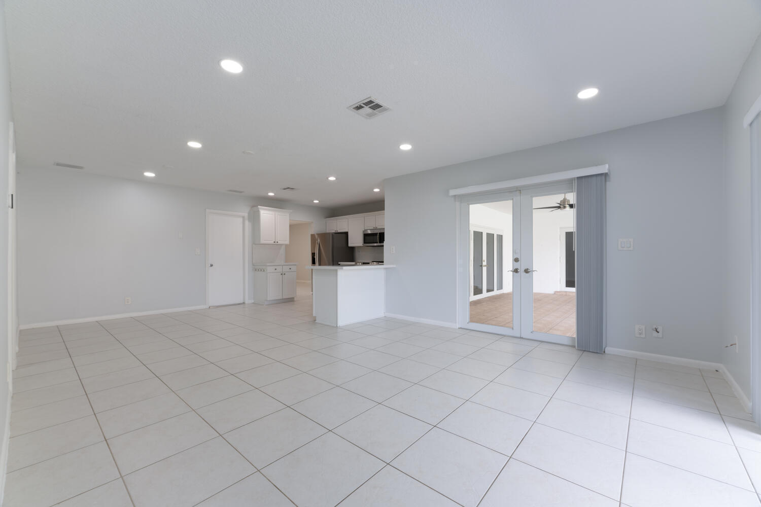 4695 Brandywine Drive Boca Raton, FL 33487 - Photo 10 of 28 a view of empty room