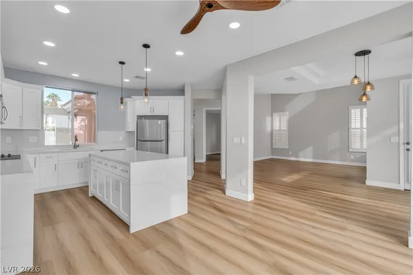 $3,570 | 1712 Estrella Street, Las Vegas, NV 89117