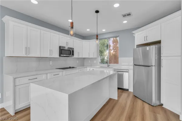 $3,570 | 1712 Estrella Street, Las Vegas, NV 89117