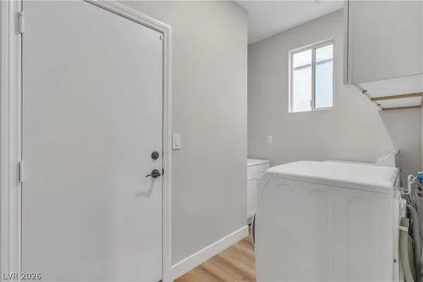 $3,570 | 1712 Estrella Street, Las Vegas, NV 89117