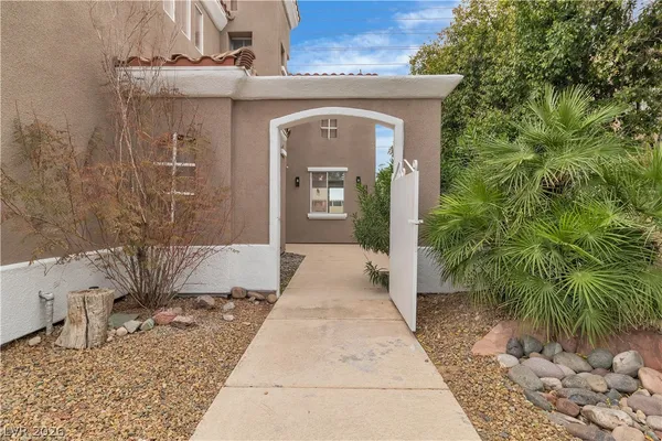 $3,570 | 1712 Estrella Street, Las Vegas, NV 89117