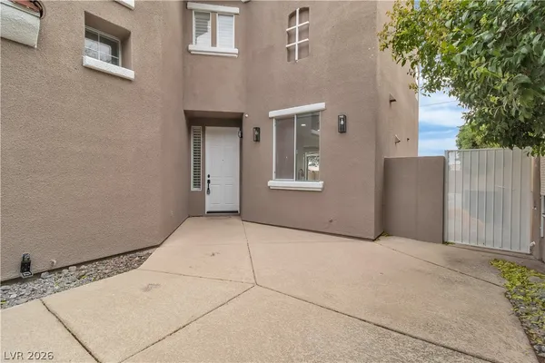 $3,570 | 1712 Estrella Street, Las Vegas, NV 89117