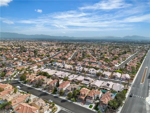 $3,570 | 1712 Estrella Street, Las Vegas, NV 89117