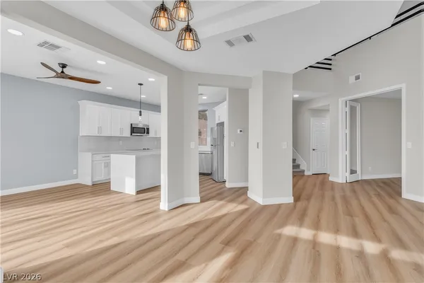 $3,570 | 1712 Estrella Street, Las Vegas, NV 89117