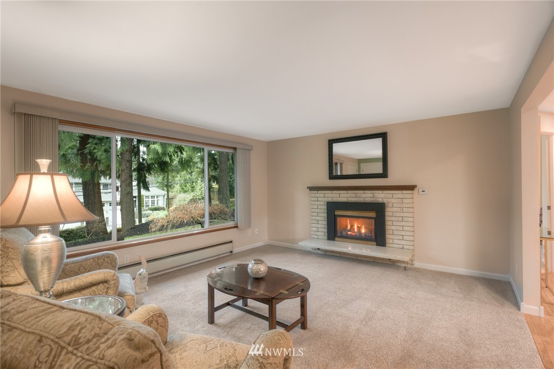 5804 148th Street Southwest Edmonds, WA 98026 - Photo 2 of 20 Gallery Image 2