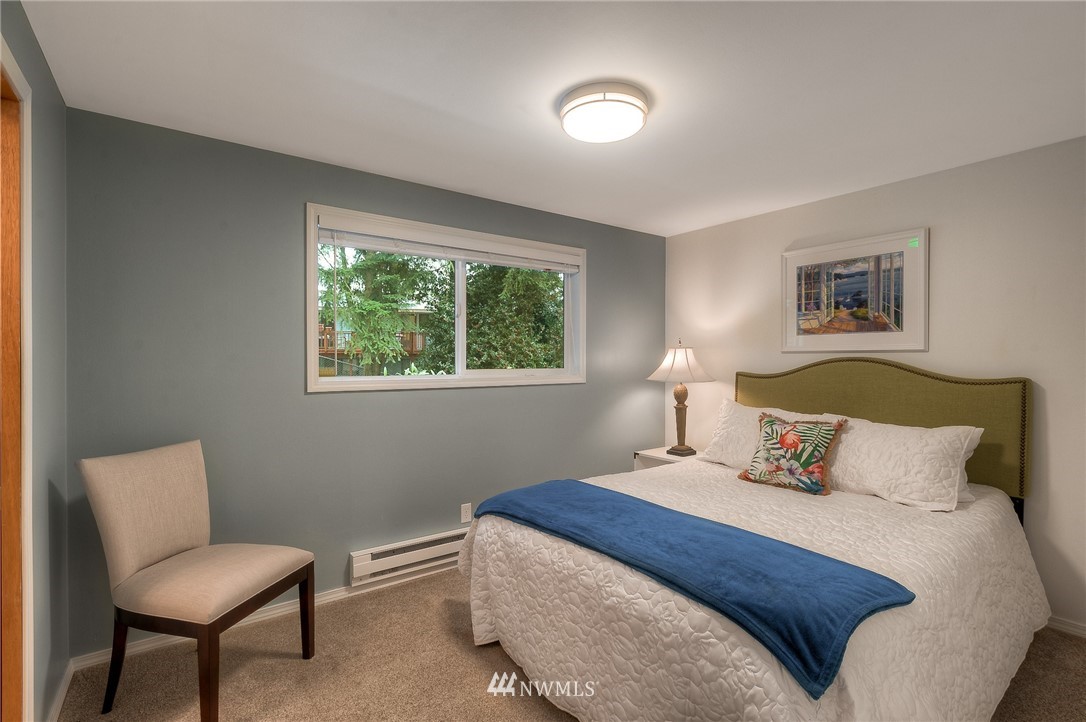 5804 148th Street Southwest Edmonds, WA 98026 - Photo 12 of 20 Gallery Image 12