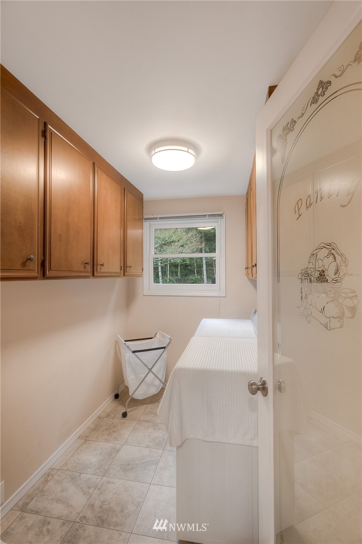 5804 148th Street Southwest Edmonds, WA 98026 - Photo 16 of 20 Gallery Image 16