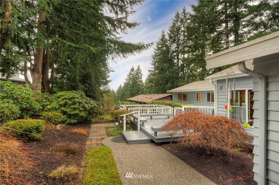 5804 148th Street Southwest Edmonds, WA 98026 - Photo 18 of 20 Gallery Image 18