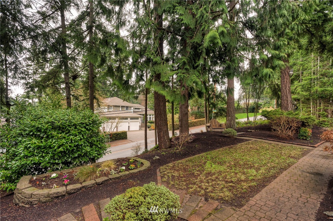5804 148th Street Southwest Edmonds, WA 98026 - Photo 19 of 20 Gallery Image 19