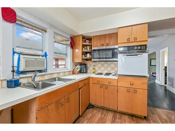 $385,000 | 419 South Cottonwood Avenue, Eaton, CO 80615