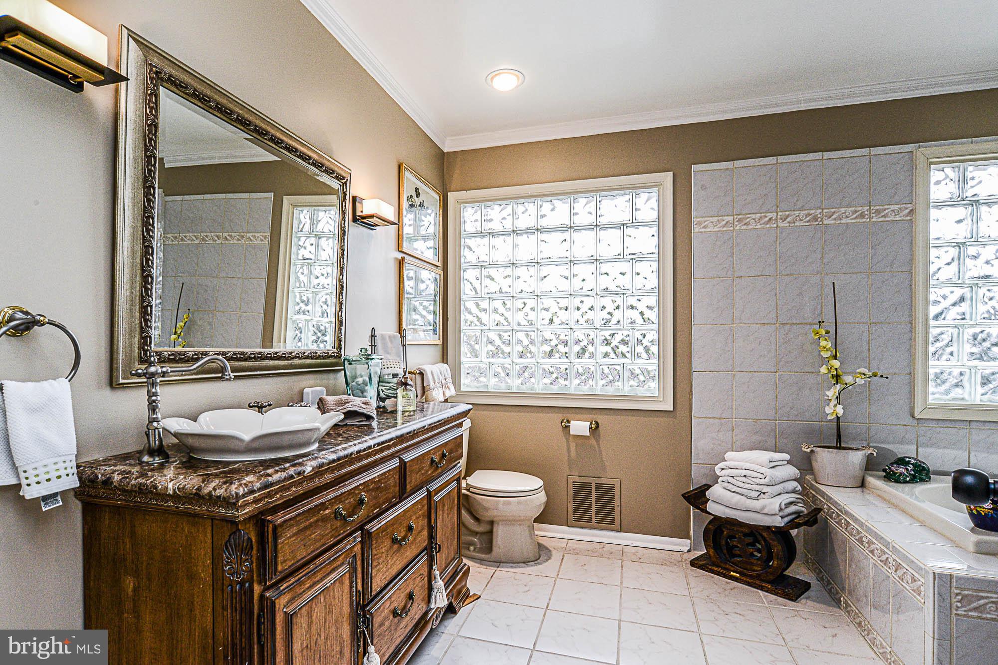 8228 Smithfield Avenue Springfield, VA 22152 - Photo 30 of 42