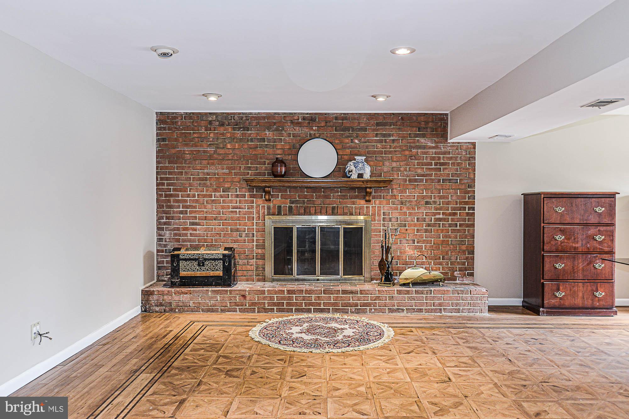 8228 Smithfield Avenue Springfield, VA 22152 - Photo 35 of 42