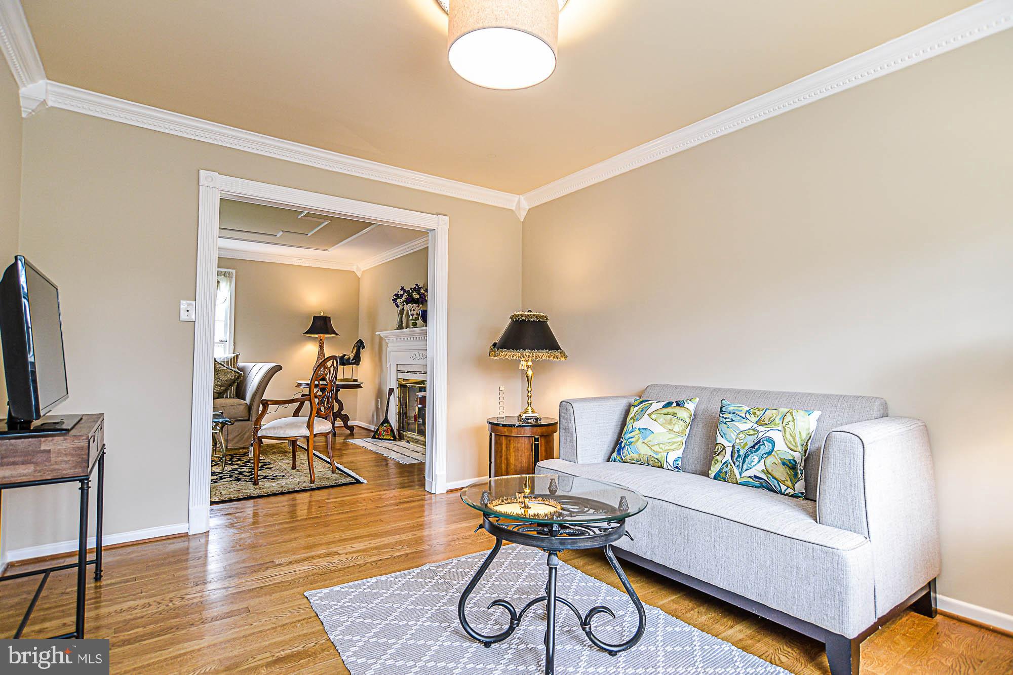 8228 Smithfield Avenue Springfield, VA 22152 - Photo 10 of 42