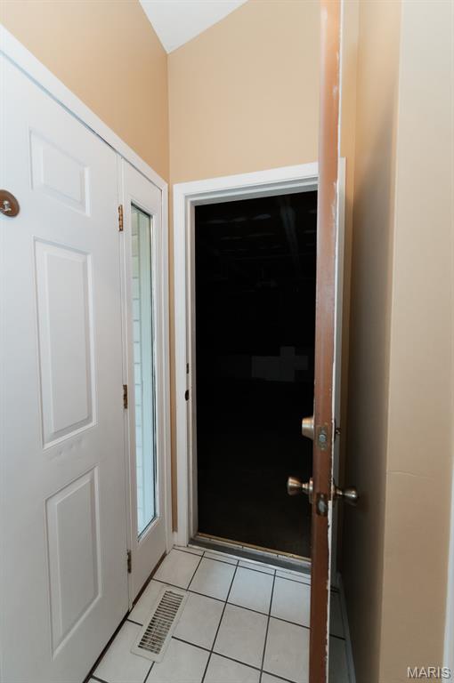 4319 Rockspur Court St. Louis, MO 63128 - Photo 7 of 28 Gallery Image 7