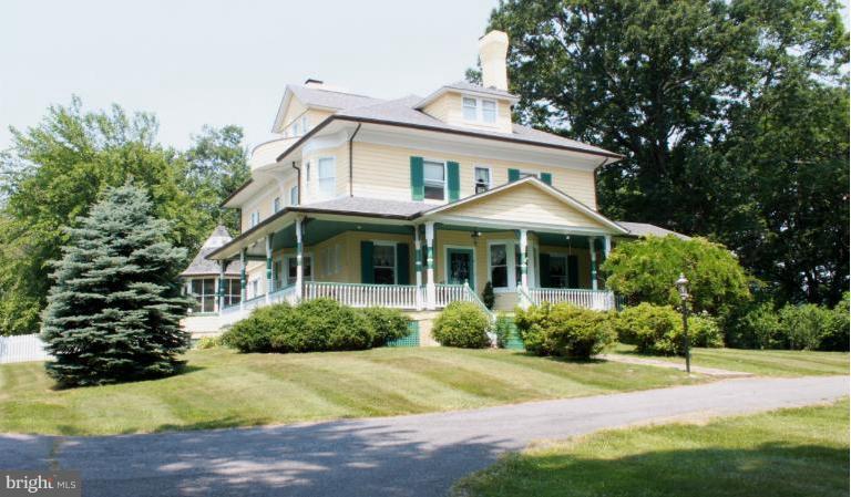 6948 North Clifton Road Frederick, MD 21702 - Photo 10 of 30 Queen Ann Victorian