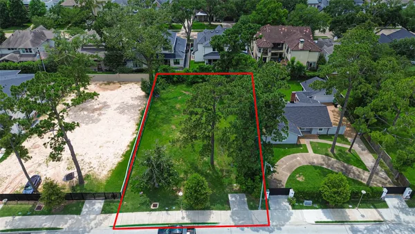 $799,000 | 12715 Memorial Drive, Houston, TX 77024