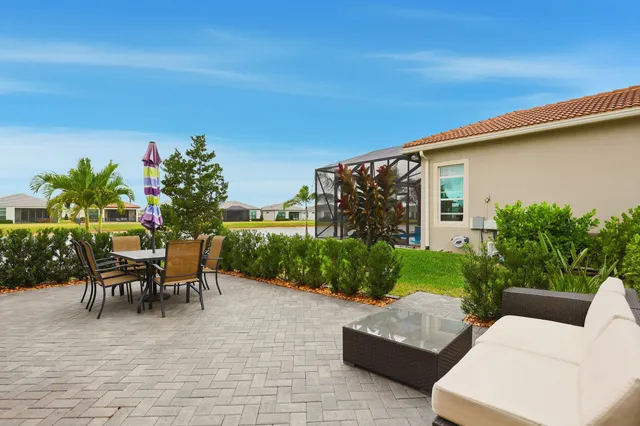 $635,000 | 11160 Southwest Lunata Way, Port St. Lucie, FL 34987
