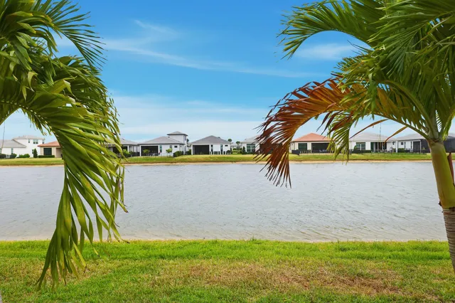 $635,000 | 11160 Southwest Lunata Way, Port St. Lucie, FL 34987