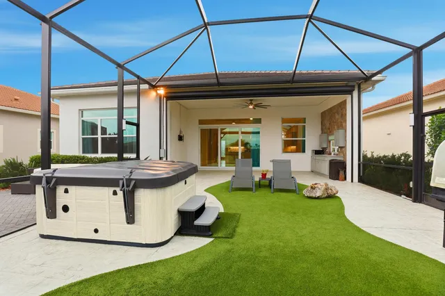 $635,000 | 11160 Southwest Lunata Way, Port St. Lucie, FL 34987