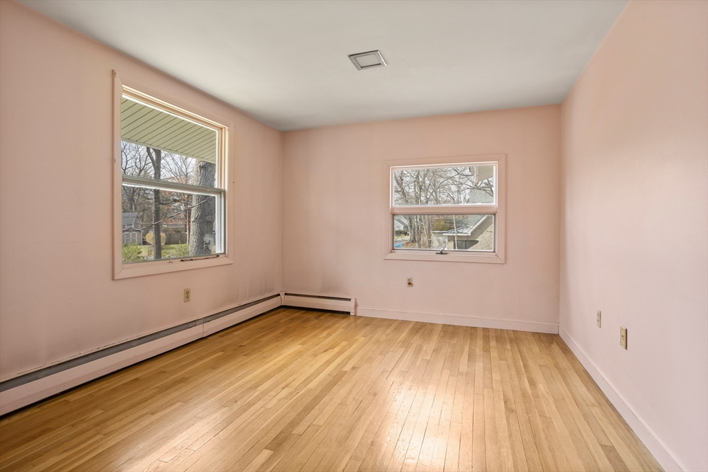 88 Lakeview Road Framingham, MA 01701 - Photo 19 of 32 Gallery Image 19