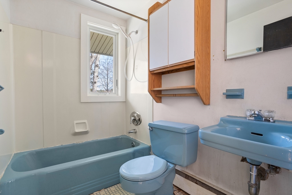 88 Lakeview Road Framingham, MA 01701 - Photo 21 of 32 Gallery Image 21