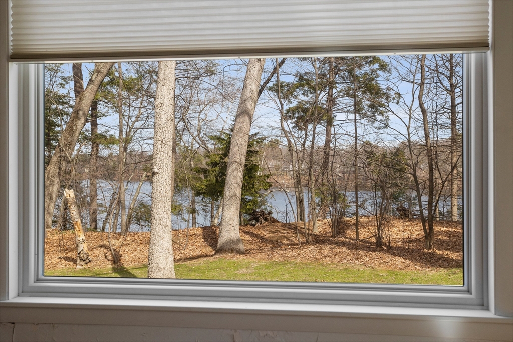 88 Lakeview Road Framingham, MA 01701 - Photo 9 of 32 Gallery Image 9