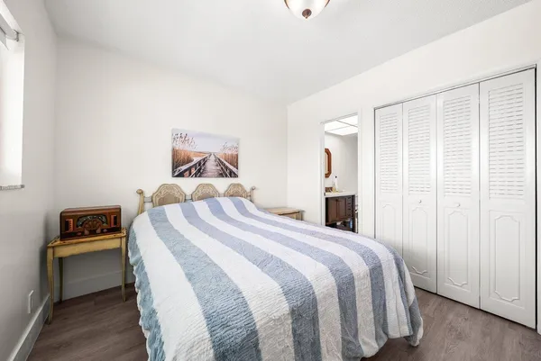 $149,999 | 1117 Lake Terrace, Unit 207, Boynton Beach, FL 33426