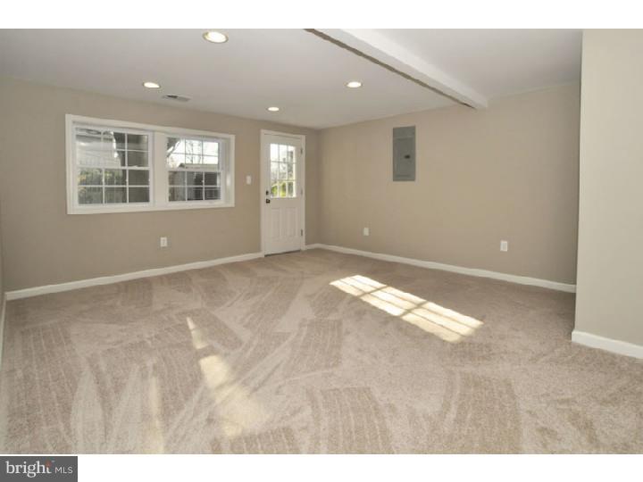 1605 Buttonwood Road Flourtown, PA 19031 - Photo 19 of 25 Family Room