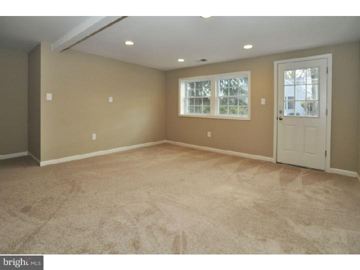1605 Buttonwood Road Flourtown, PA 19031 - Photo 20 of 25 Family Room