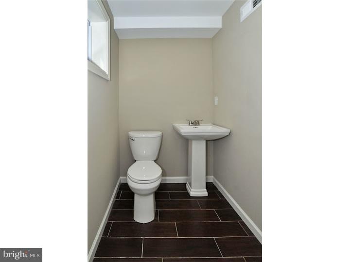 1605 Buttonwood Road Flourtown, PA 19031 - Photo 21 of 25 Half Bath