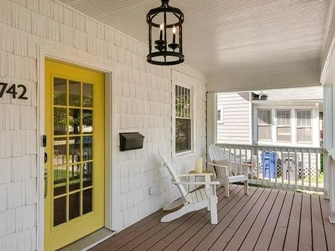 $4,340 | 1742 Dayton Avenue, St. Paul, MN 55104