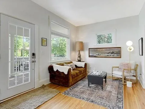 $4,340 | 1742 Dayton Avenue, St. Paul, MN 55104
