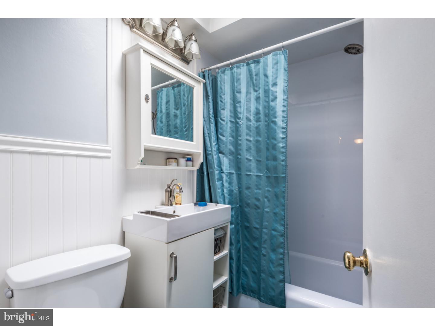 15044 Carter Road Philadelphia, PA 19116 - Photo 16 of 23 Bathroom